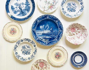 Vintage Blue Holland Wall Plate Collection, Mismatched Plates for Wall, Plate Collage Display, Home Wall Decor, Plate Wall Hangings