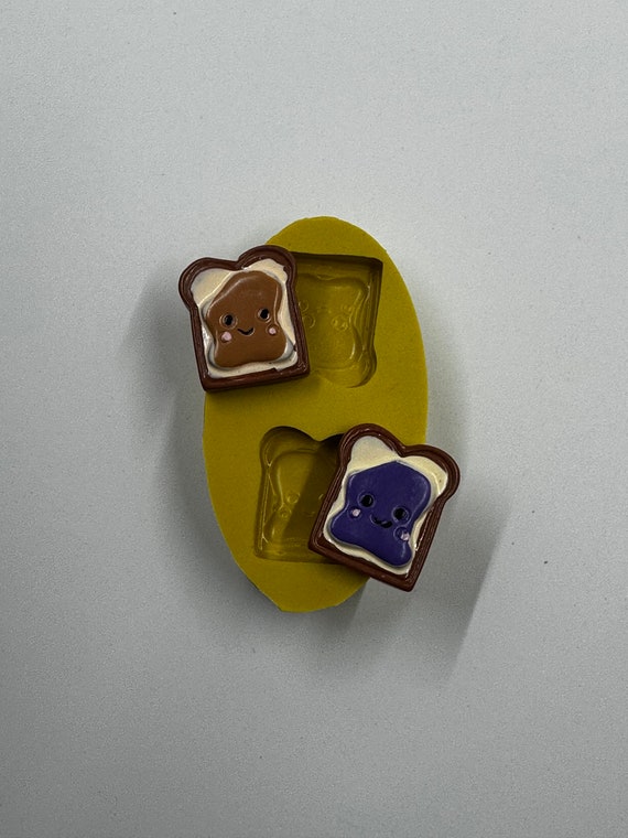 The Vintage Toast Tool To Avoid Soggy Slices