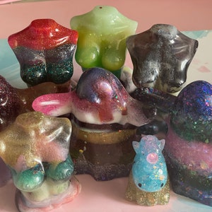 Figurines en résine