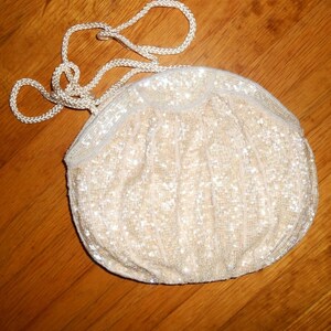 Vintage con cuentas beige hecho a mano embrague con correa de tela bolsa de noche de boda 8 "x7"