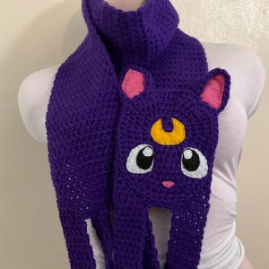 Crochet Scarf (Purple Cat)