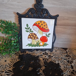 Set of 3 Vintg Mushroom Cast Iron Trivette&#39;s, Mushroom Decor, MCM, Wall Decor, Whimsical Decor