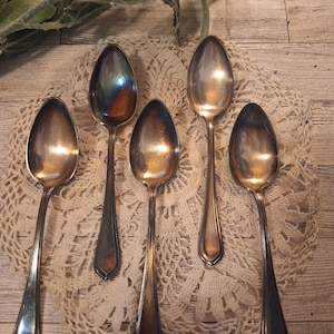 Set of 5 Vntg Kenwood Silverplate Large teaspoons / Soup Spoons,  Flatware, Silverware, Entertaining, tablescape, Thanksgiving, Christmas