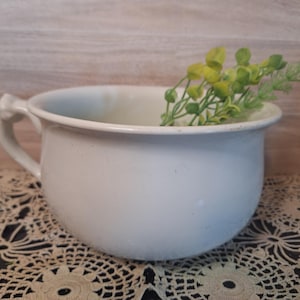 Antique Ironstone Chamber Pot ( NO LID) Barhroom Decor, Toilet, Potty, Portable Potty, Vessel, Planter