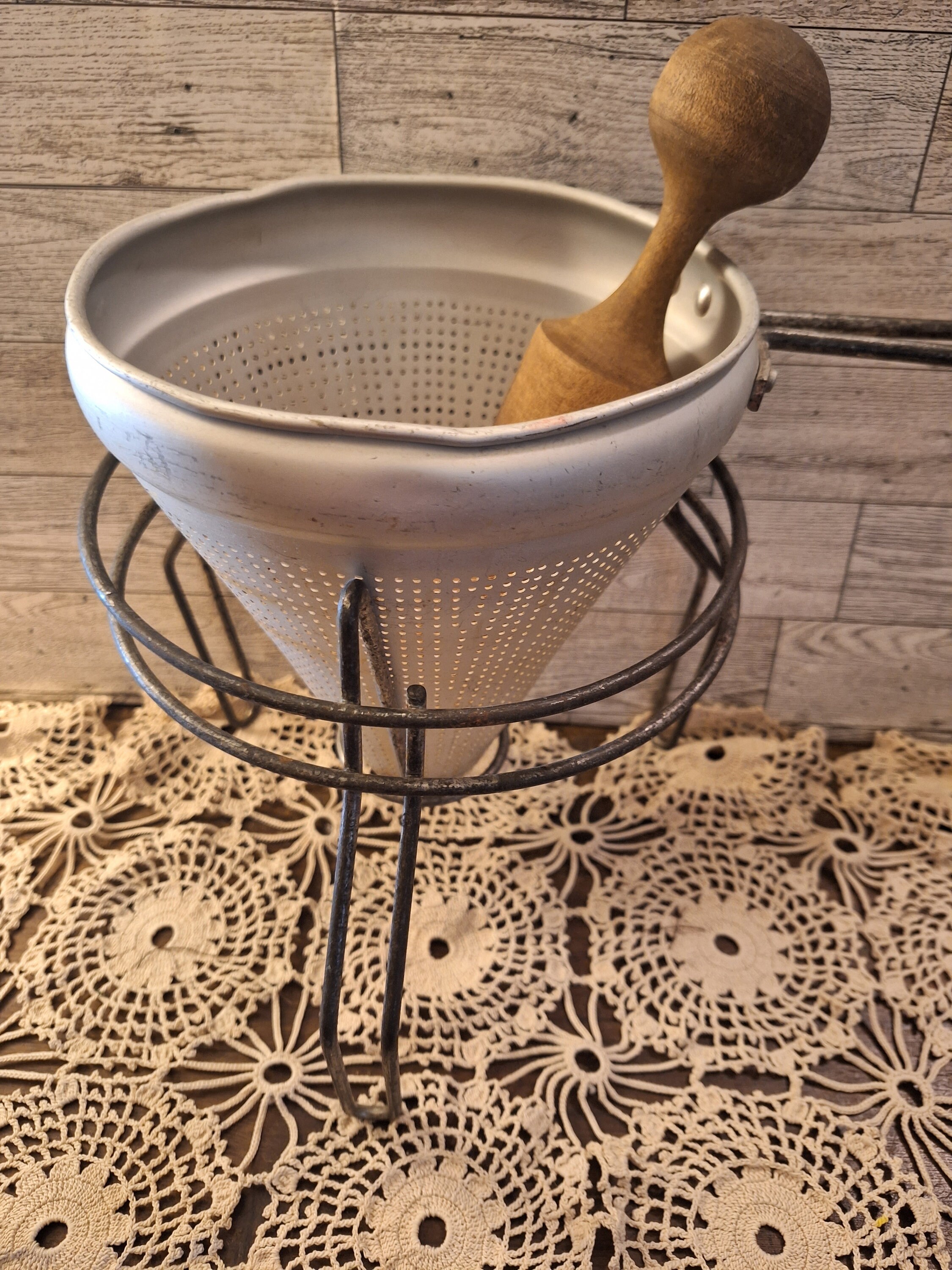Vntg Aluminum Sive/colander With Stand and Wood Masher Etsy