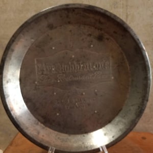 Vintage Mrs. Robinsons Metal Pie Plate, Metal Pie Dish, Rustic decor, Country decor, Farmhouse, Primitive decor,Baking, Pie Tin