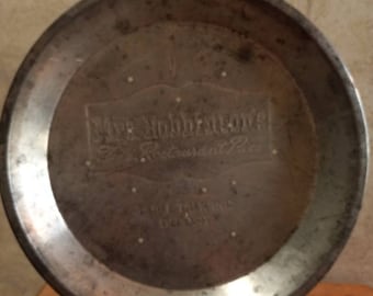 Vintage Mrs. Robinsons Metal Pie Plate, Metal Pie Dish, Rustic decor, Country decor, Farmhouse, Primitive decor,Baking, Pie Tin