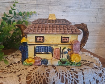 Vntg Japan Cottage /House Small Tea Pot, High Tea, Tea Party, Cottage core