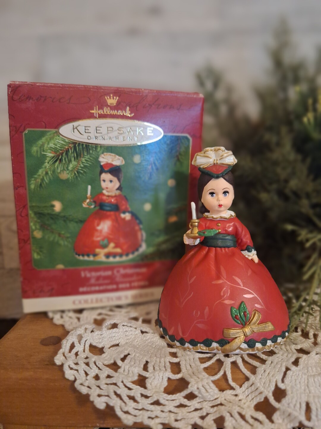 16 madame alexander christmas red bell sleeve