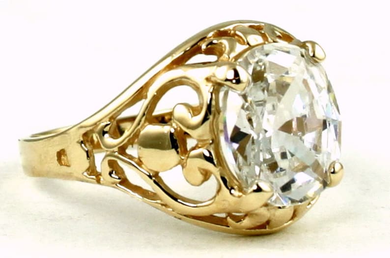 Cubic Zirconia 10KY Gold Ring R004