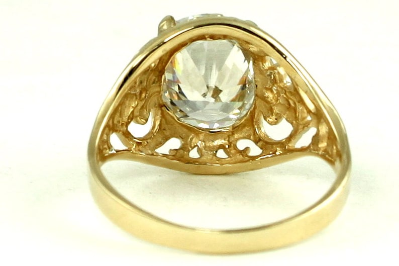 Cubic Zirconia 10KY Gold Ring R004