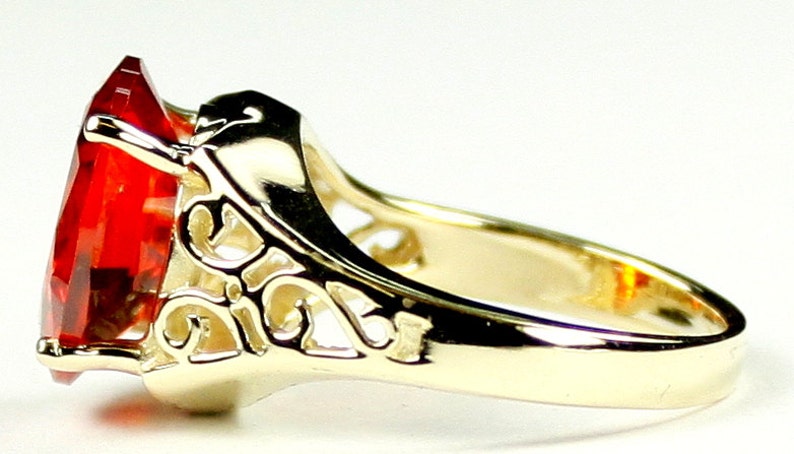 R057 10KY Gold Ring Created Padparadscha Sapphire