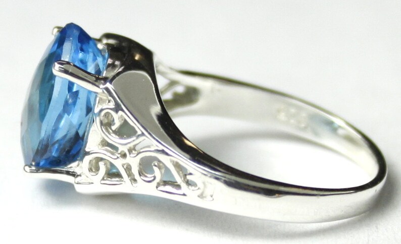 Swiss Blue Topaz SR057 925 Sterling Silver Ladies Ring