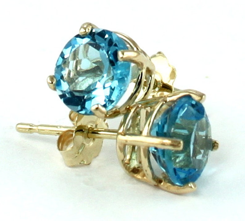 14KY Gold Post Earrings E012 Swiss Blue Topaz