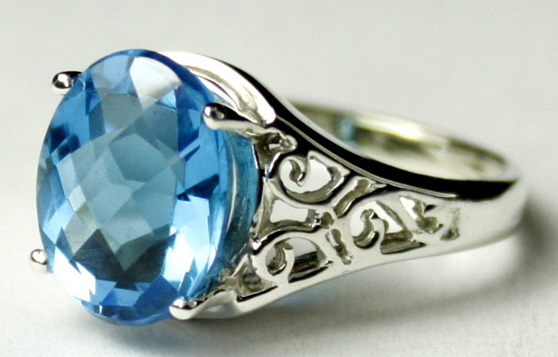 Swiss Blue Topaz SR057 925 Sterling Silver Ladies Ring