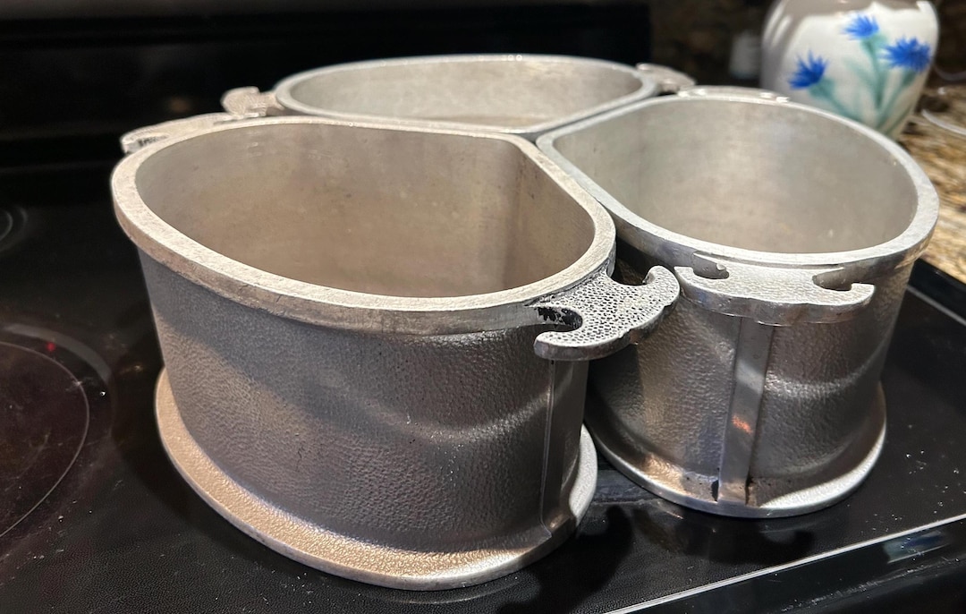 Guardian Service Cookware Set: 3 Triangle/heart Shaped Pots - Etsy