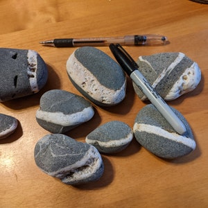 9 rocks size 2 1/2"-3 1/2", white striped large rocks, Black and White Stones,Washington Beaches, Oval, Beach Rocks, Wishing Stones,Unique