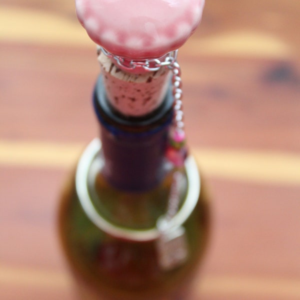 Friends Wine Bottle Stopper w/chain