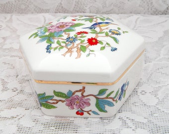 Jewelry or Trinket Box with Lid, Aynsley Pembroke, English Bone China, Gold Trim