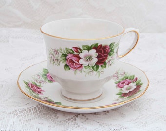 Teacup and Saucer Set, Pink Flowers, Green Leaves, Gold Trim, Queen Anne Fine Bone China, 1960's, Made in England 8499 (2)