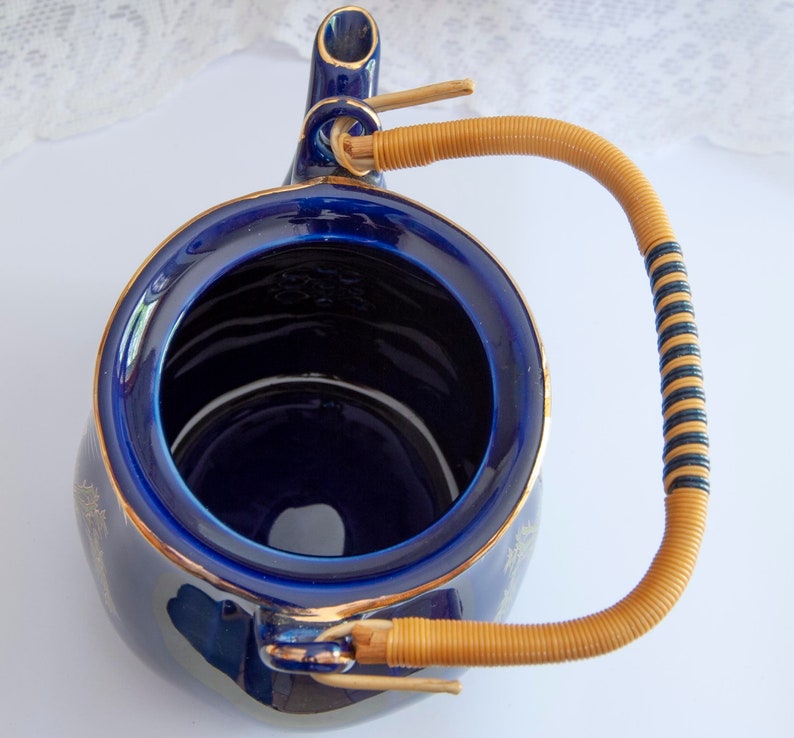Pheasant Sake Teapot with Lid, Porcelain, Deep Cobalt Blue, Gold Trim, Rattan / Reed Handle, Vintage image 6