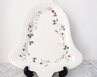 Winterberry Bell Plate, Serving Dish, Platter, Pfaltzgraff Stoneware, Vintage, Original Box