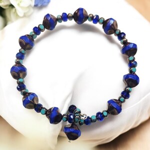 Elegant Cobalt Blue Czech Glass Bracelet | Single Wrap Memory Wire with Aquamarine Accents