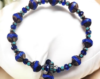 Elegant Cobalt Blue Czech Glass Bracelet | Single Wrap Memory Wire with Aquamarine Accents