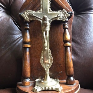 Antikes viktorianisches Messingkruzifix - gotisches Dekor - katholisch - Kapelle - Kirche - Messing - religiös -