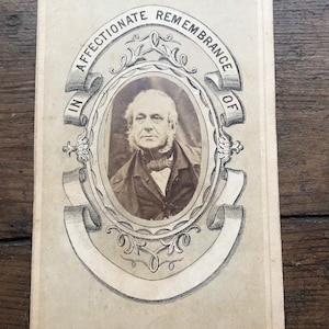 アンティーク ビクトリア朝の追悼写真 - 愛情深い記憶 - Carte de Visite 記念写真
