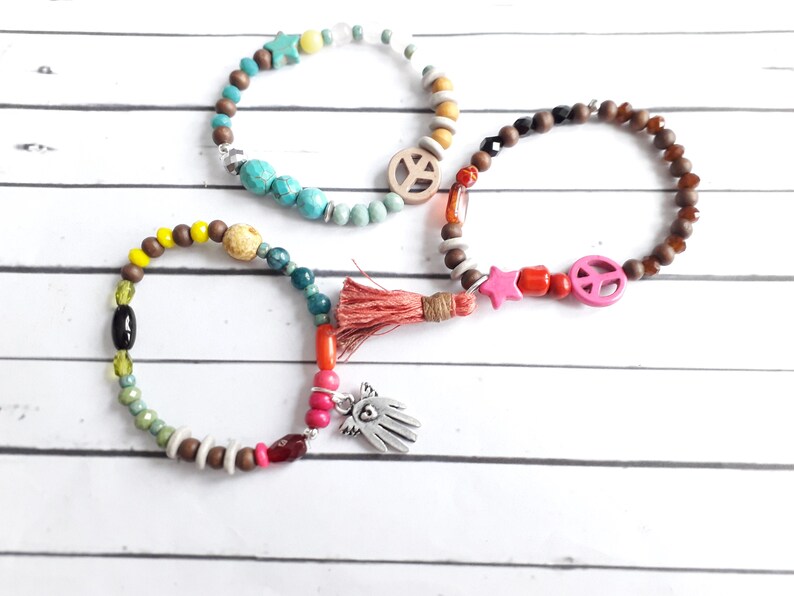 Colorful funky begging bracelet Hamsa Hand Peace hippie boho UNIKAT
