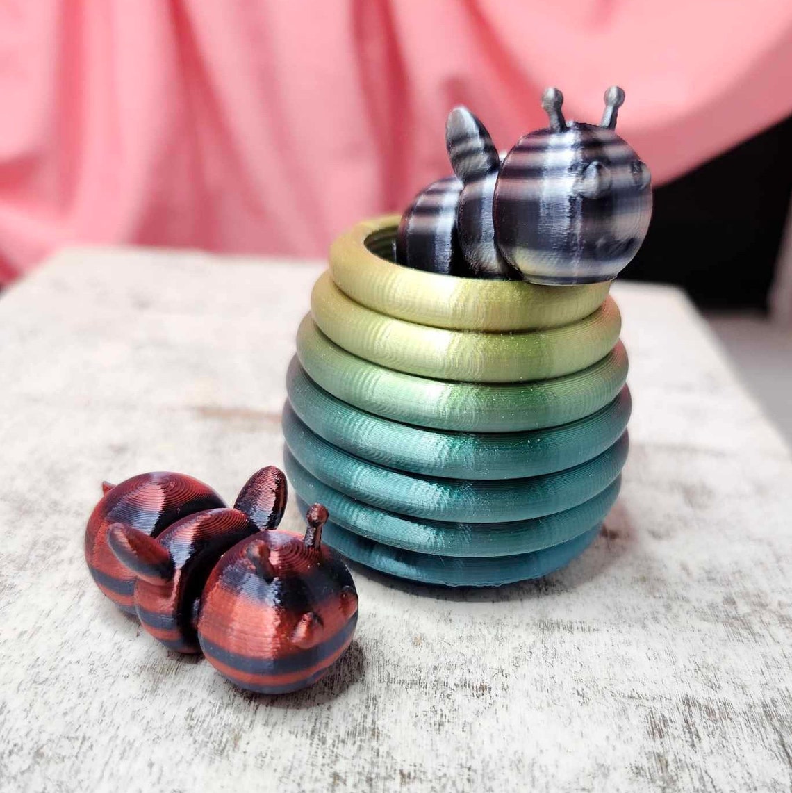 Bumble Bee - Muted Light Green (3D Ball Print)