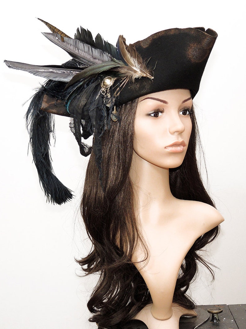 Pirate Bride / Tricorn/ Captain / feathered Hat / black image 2