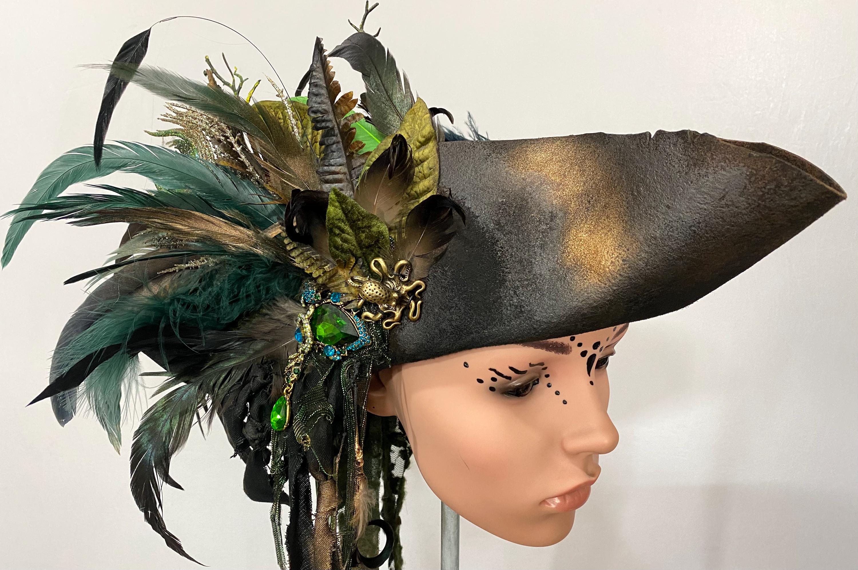 Pirate Bride Peacock / Pirate Hat / Pirates Tricorn / Feathered