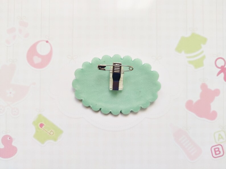 badge midwife clay