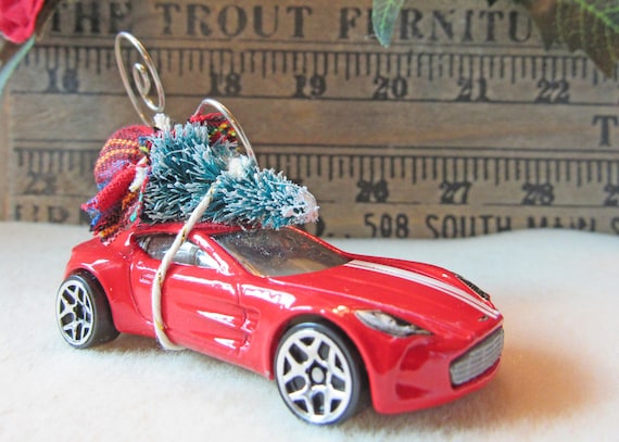 Christmas Tree Ornament-die Cast Car-aston Martin One-77 With
