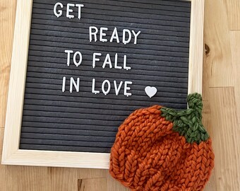 Pumpkin Hat // Baby Winter Hat//  Chunky Knit // Unisex Hat // Holiday Hat // Fall Hat