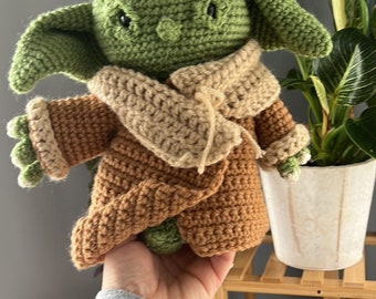 Crochet Baby Yoda // Stuffed Animals // Crochet Teddy Bear // Crochet Animals
