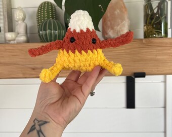 Candy Corn Fella Crochet // Halloween Crochet// Amigurumi// Plushie // Candy Amugurumi