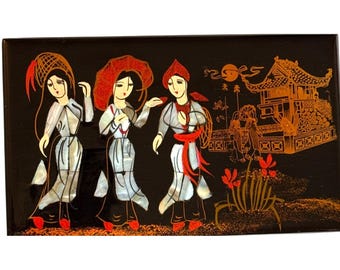 Joyero japonés de laca negra con incrustaciones de nácar e interior de terciopelo rojo