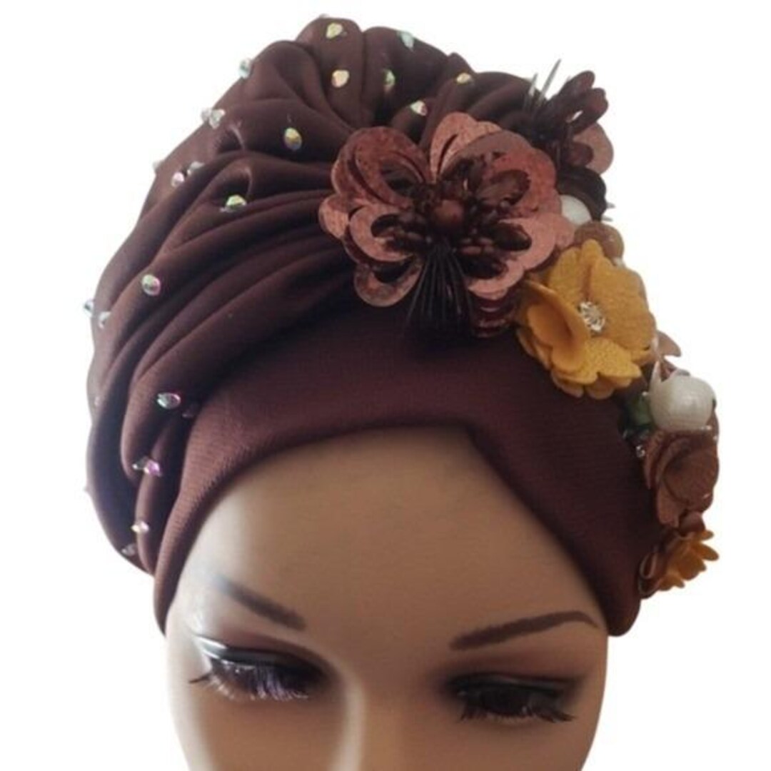 Elegant Brown Turban Headwrap Embellished With Rhinestones  display picture 2