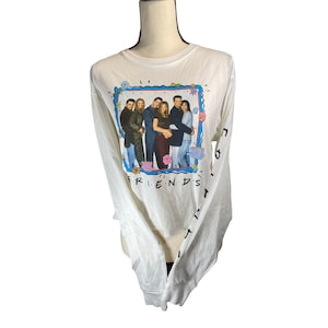 Friends long sleeves cropped crew neck characters tee women size Small