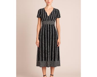 Black White Floral Print Midi Wrap Dress Short Sleeve V Neck Medium