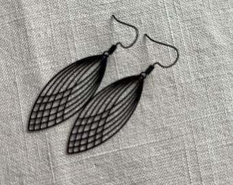 Filigree laser cut earring