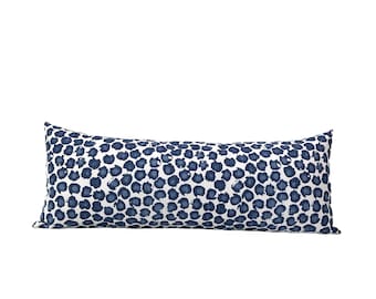 Bermuda Blue Lumbar Pillow Cover, Cotton Linen Blend Blue and White Zippered Rectangular Pillow Case