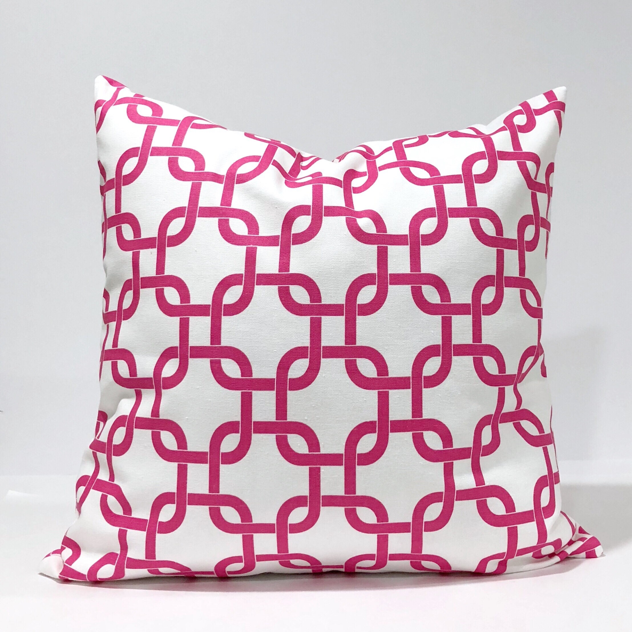 White & Candy Pink Chain Link Pillow Cover, Gotcha Lumbar Pillowcase ...