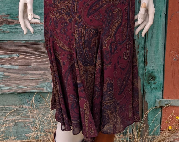 Vintage Skirt Burgundy Crepe Paisley Print with Swing – 1990s