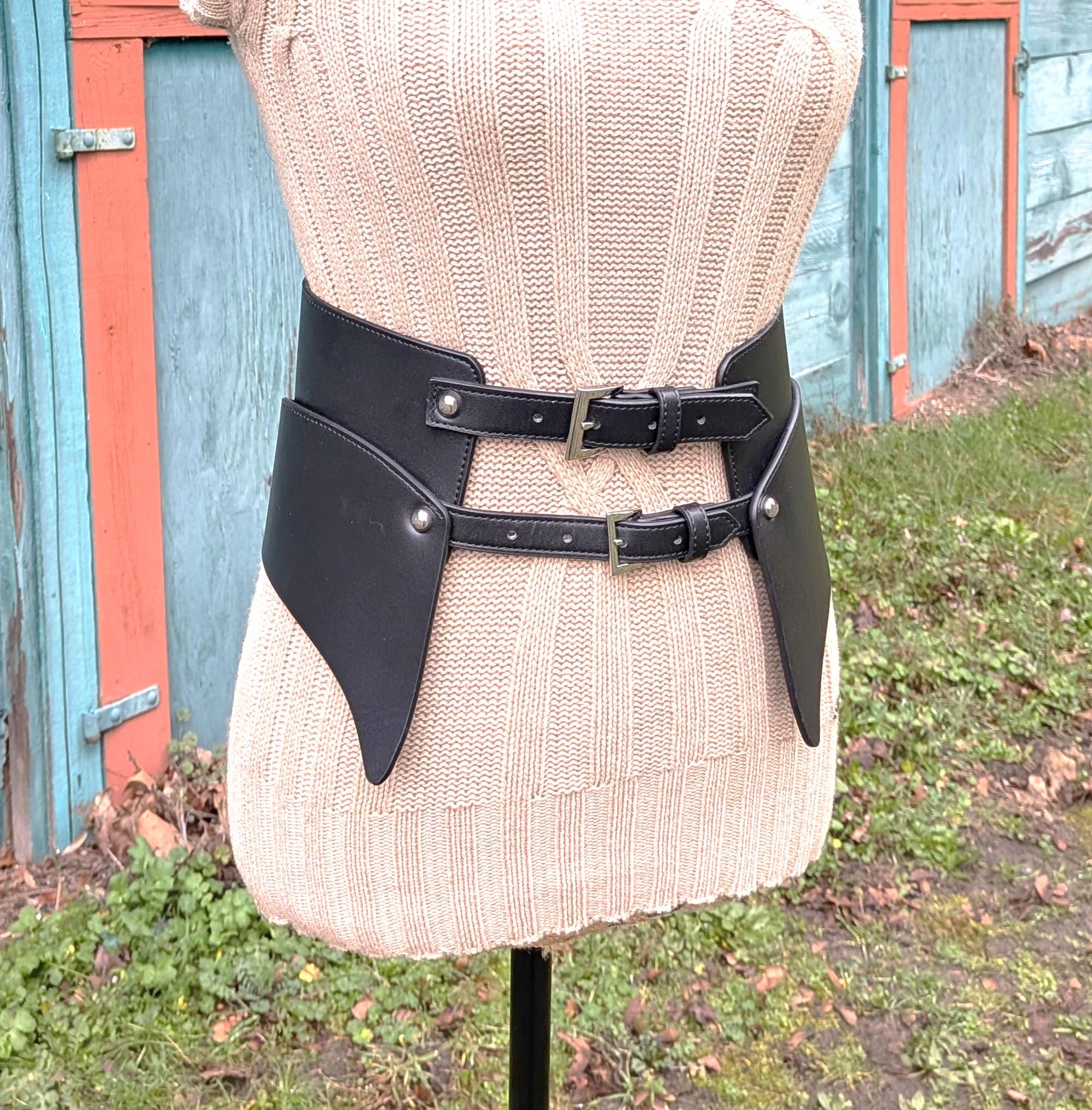 Boho Belt EVAN PICONE Silver Heart Vintage Retro Leather Light Brown Size Small Dressing for a night out — Fashion — Stylin main image 3