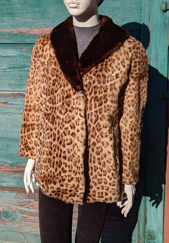 Vintage Shearling Wool Coat with Wild Cat Print 195… Gem