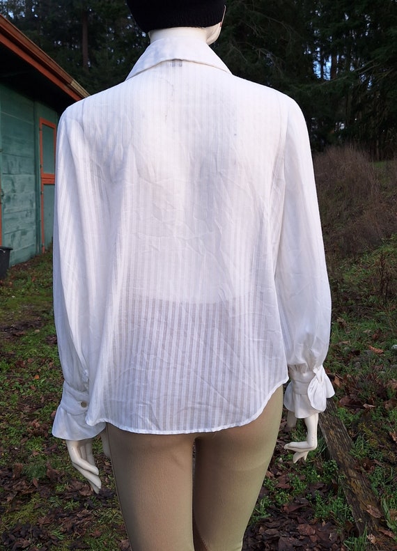 Vintage Blouse Ruffle Front Equestrian Dunwoodie … - image 4